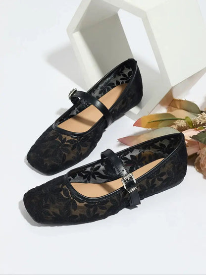 Noirelle Lace Flats