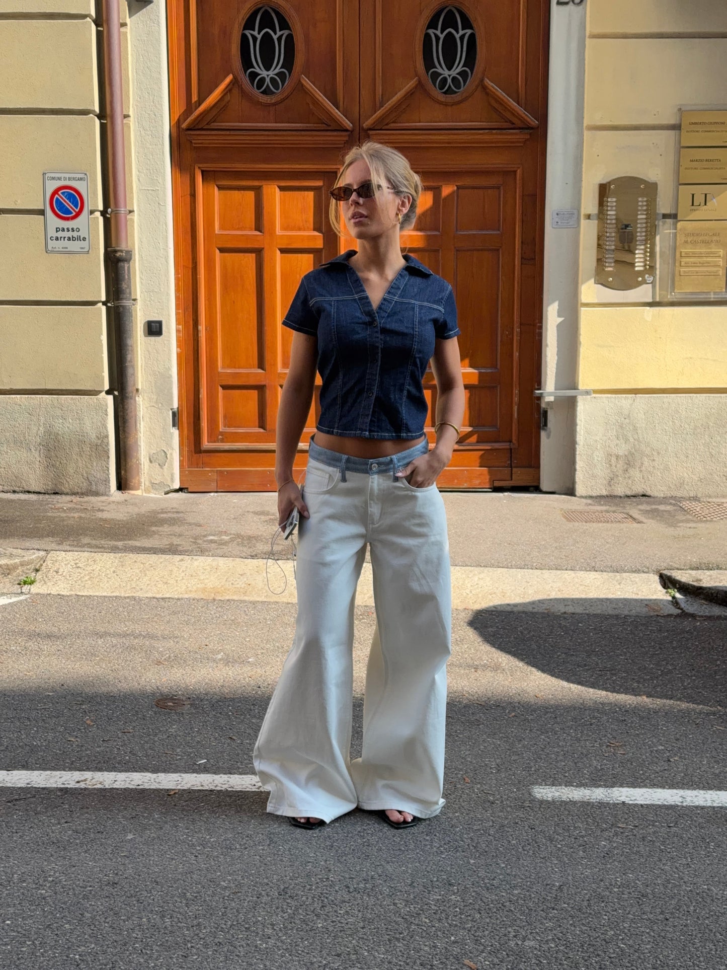 Striped low-waisted loose jeans