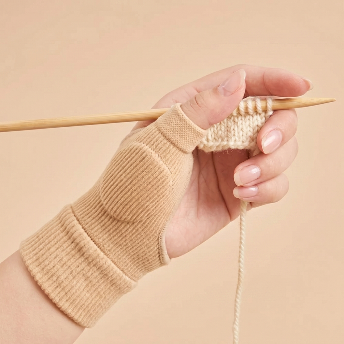 Evina™ Knitter's Hand Stabiliser